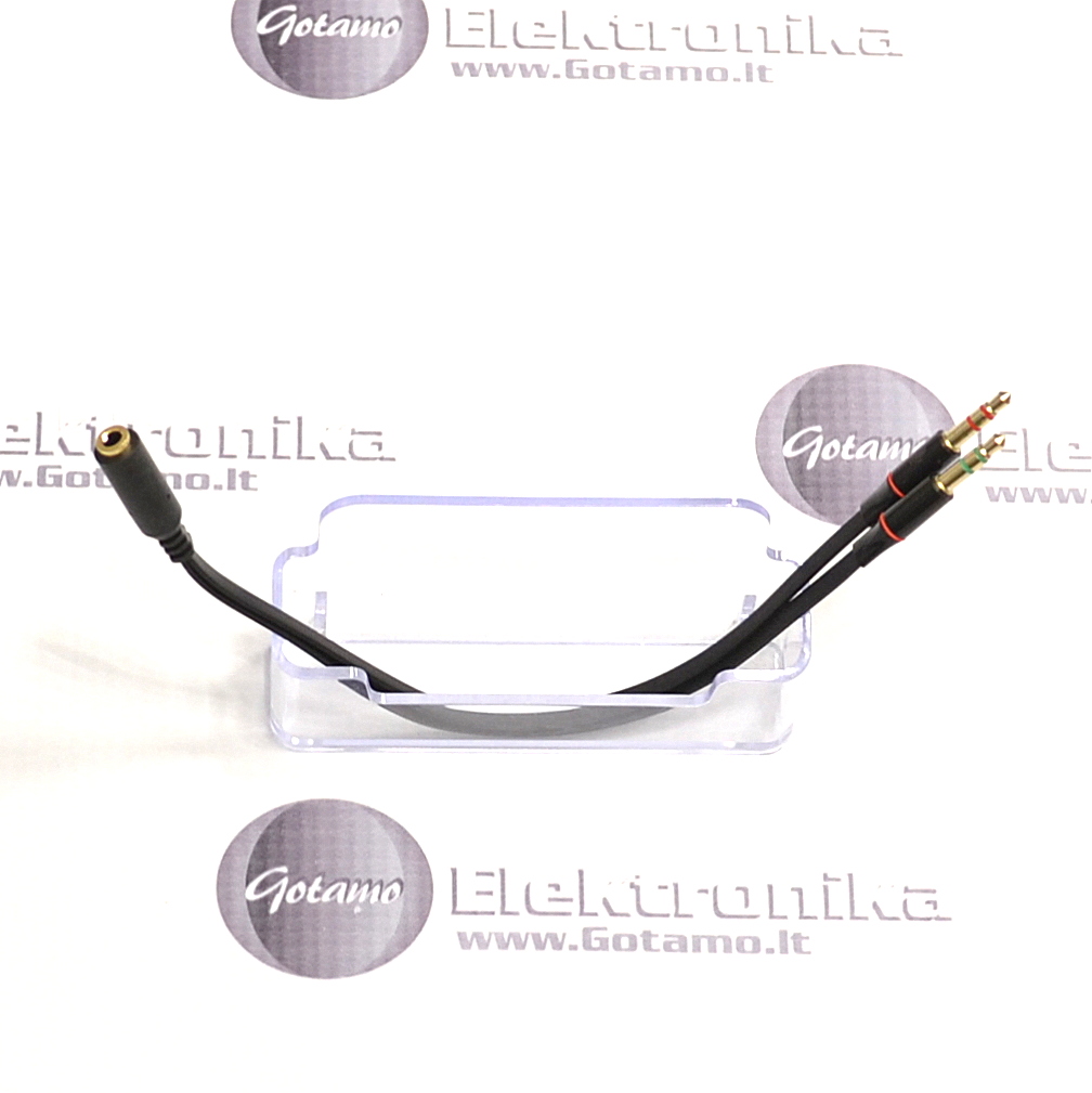 AUX 3.5mm lizdas į 2 AUX 3.5mm laidas jungtis (ausinių ir mikrofono šakotuvas) 2 AUX 3.5mm lizdas į 2 AUX