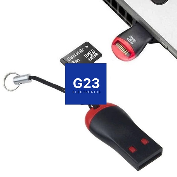 Atminties kortelių adapteris Micro SD į USB 2.0 su įstatyta microSD kortele prijungtas prie nešiojamojo kompiuterio