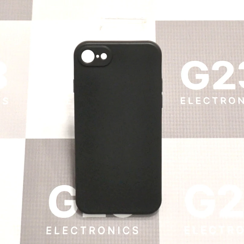 B-matte dėklas nugarėlė Apple iPhone 7, Apple iPhone 8, Apple iPhone SE (2020 / 2022) telefonams juodos spalvos 7 B-matte dėklas Apple iPhone 7 juodos spalvos – matinė nugarėlė iš galo