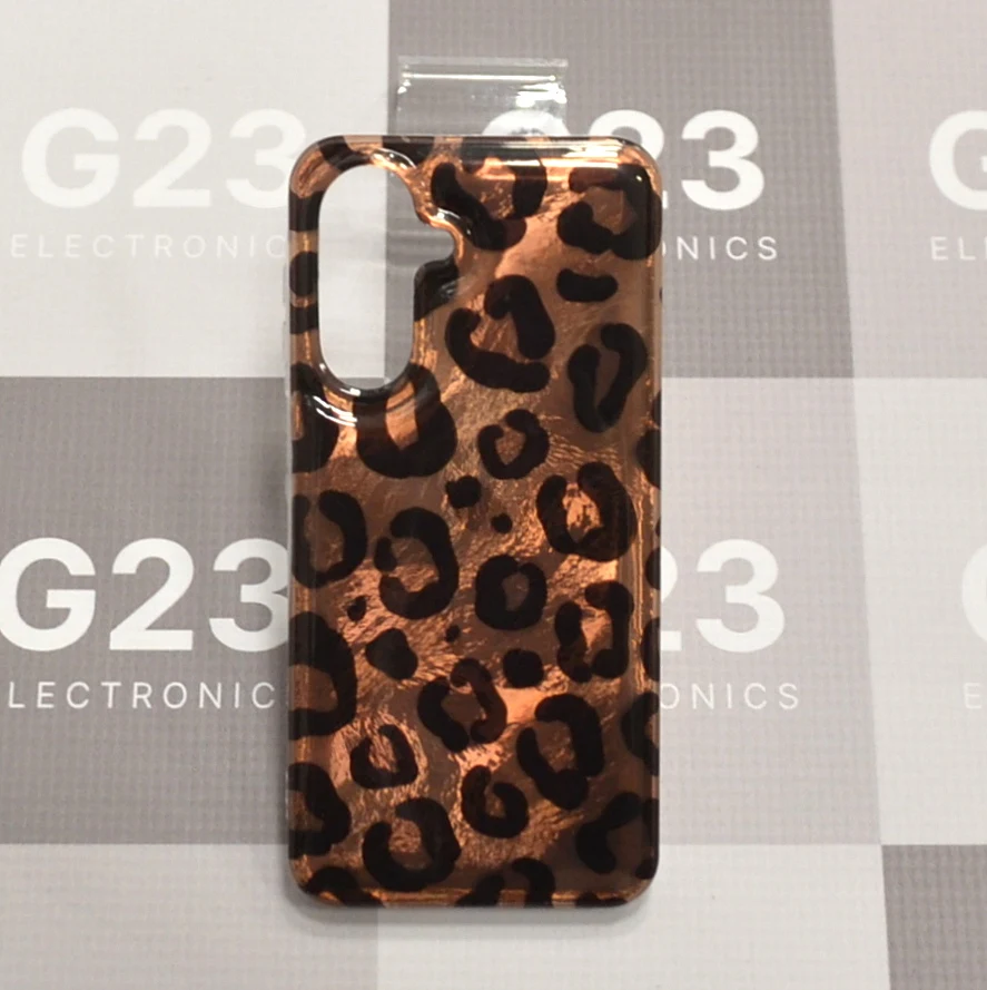 Safari Cinnamon Leopard dėklas nugarėlė Samsung Galaxy A26 7 Vario ir aukso atspalvio leopardo rašto nugarėlė Samsung Galaxy A26 telefonui iš galo