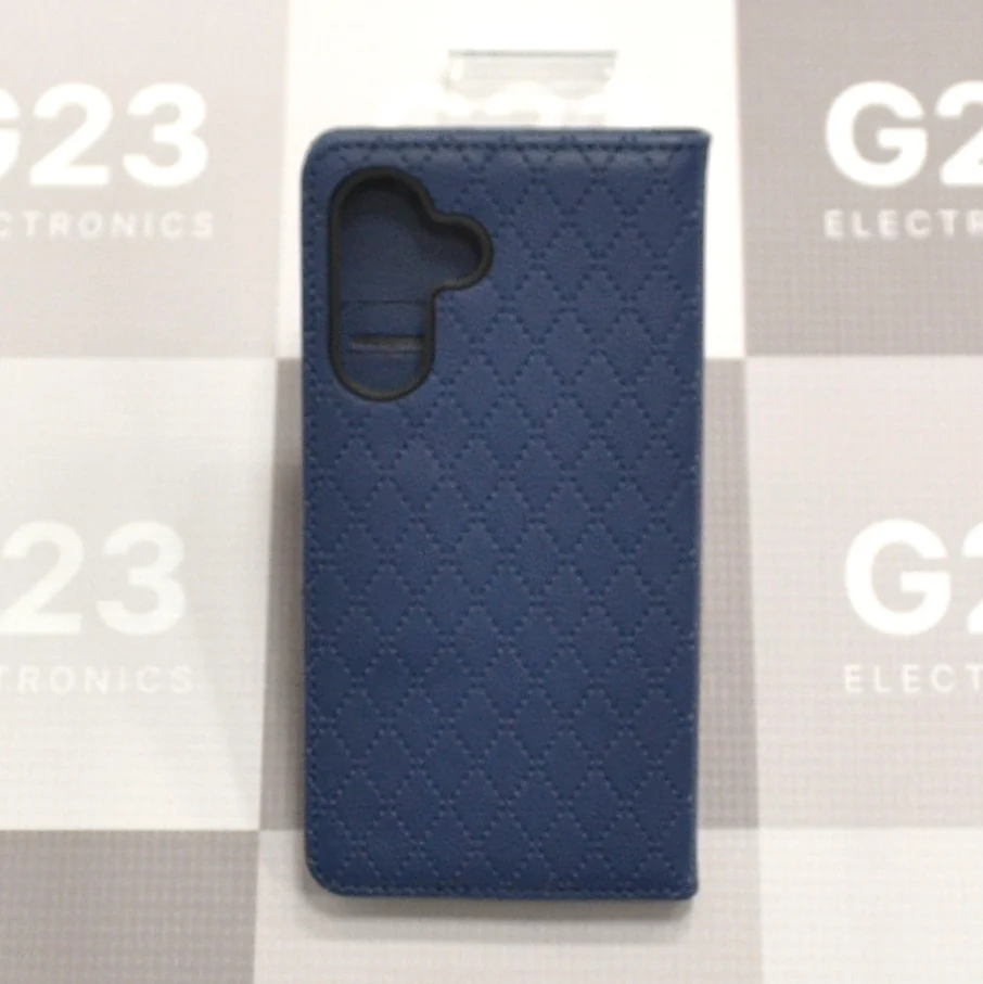 Dalton magnetinis dėklas knygelė Samsung Galaxy A36 / A37 – tamsiai mėlynos spalvos 11 Tamsiai mėlyno Dalton dėklo knygelės Samsung Galaxy A36 ir A37 nugarėlė su laiptuota kameros anga