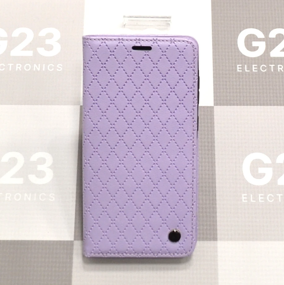Dalton magnetinis dėklas knygelė Samsung Galaxy A56 – levandų violetinės spalvos 9 Dalton magnetinis dėklas Samsung Galaxy A56 levandų violetinės spalvos – dėklo priekis su Houndstooth raštu, magnetu ir guminiu rėmeliu