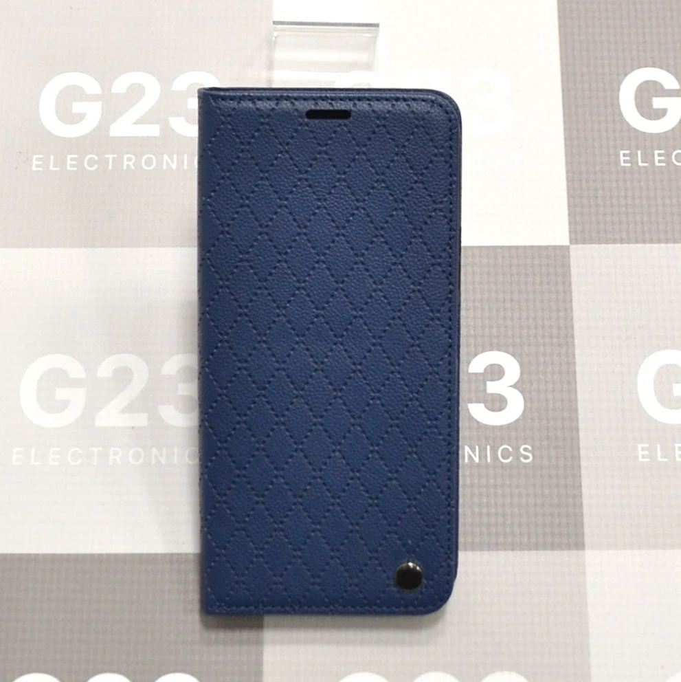 Dalton magnetinis dėklas knygelė Xiaomi Redmi 15 4G EU, Xiaomi Redmi 15 5G EU – tamsiai mėlynos spalvos 9 Dalton dėklas knygelė Xiaomi Redmi 15 4G EU ir 5G EU tamsiai mėlynos spalvos – uždarytas dangtelis su Houndstooth raštu mėlyname fone