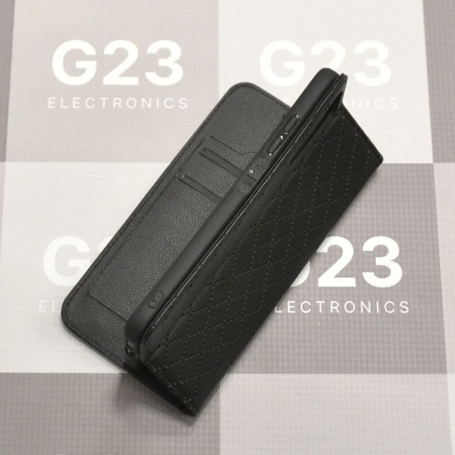 Dalton magnetinis dėklas knygelė Xiaomi Redmi Note 11, Xiaomi Redmi Note 11S – juodos spalvos 6 Juodas Dalton dėklas knygelė Xiaomi Redmi Note 11 – atverstas dėklas kitu kampu su kortelių skyreliais