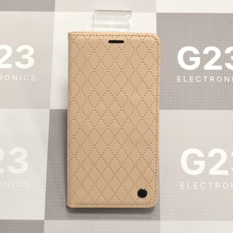 Dalton magnetinis dėklas knygelė Xiaomi Redmi Note 15 Pro 5G – smėlio spalvos 9 Smėlio spalvos Dalton dėklas knygelė Xiaomi Redmi Note 15 Pro 5G – priekinė pusė, Houndstooth raštas smėlio spalvos fone