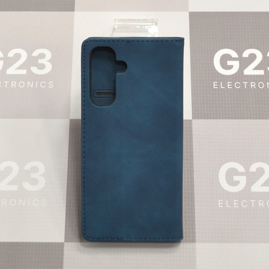 Galant magnetinis dėklas knygelė Samsung Galaxy A17 – mėlynos spalvos 9 Mėlyno Galant magnetinio dėklo knygelė Samsung Galaxy A17 nugarėlė su kameros langu