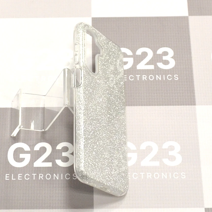 iLLumi-Neo silikoninis dėklas Samsung Galaxy A17 (5G), sidabrinis 9 Samsung Galaxy A17 5G sidabrinis iLLumi-Neo silikoninis dėklas – šoninis vaizdas