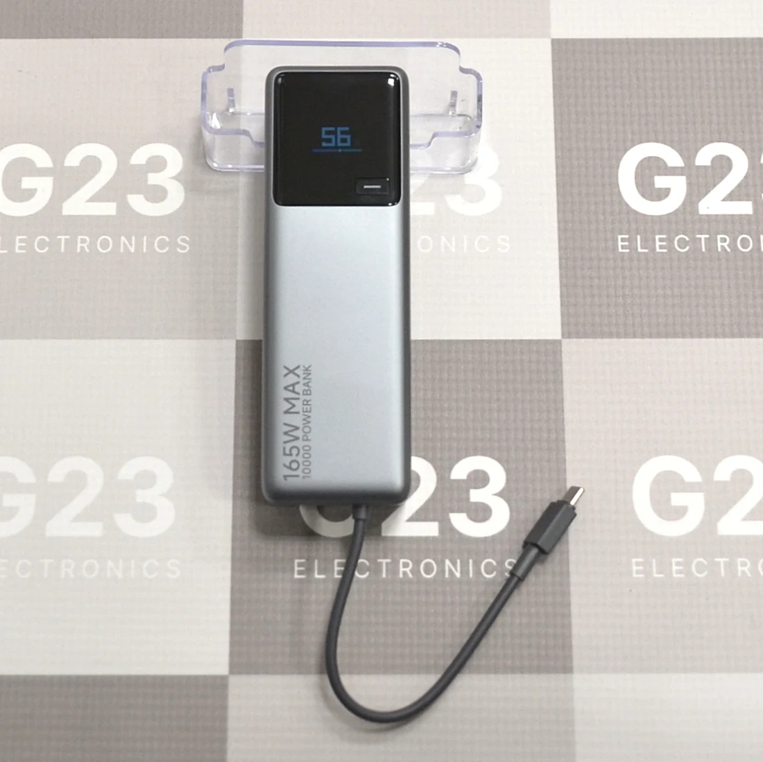 10000mAh 165W Xiaomi PB1165MI išorinė baterija akumuliatorius (Power Bank) su integruotu USB-C laidu pilkos spalvos 9 Xiaomi PB1165MI 10000mAh išorinė baterija – priekinė pusė su spalvotu LED ekranu